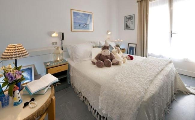 Hotel Solitude Riccione Exterior foto